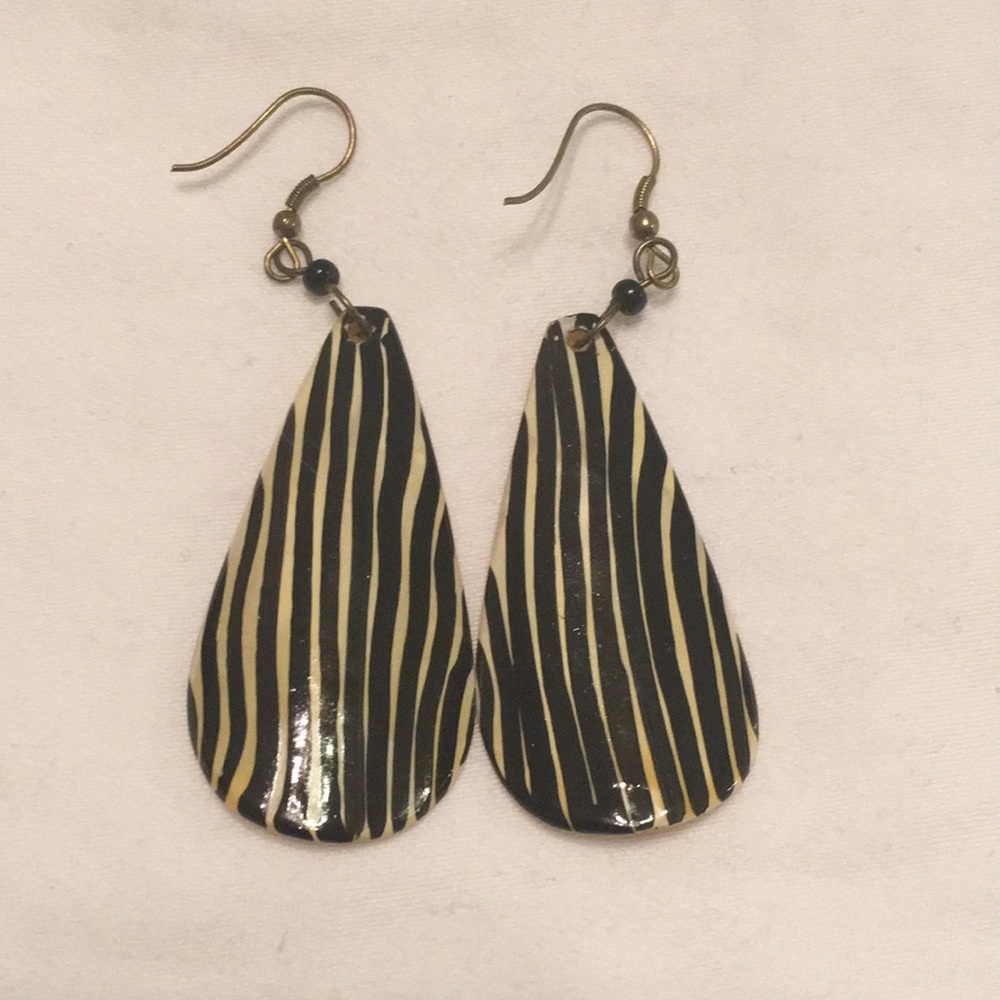 Strip black ivory earrings new